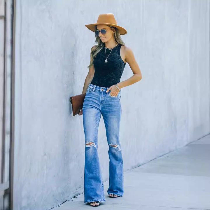 Women's flared jeans with ripped details and high waist Lune London