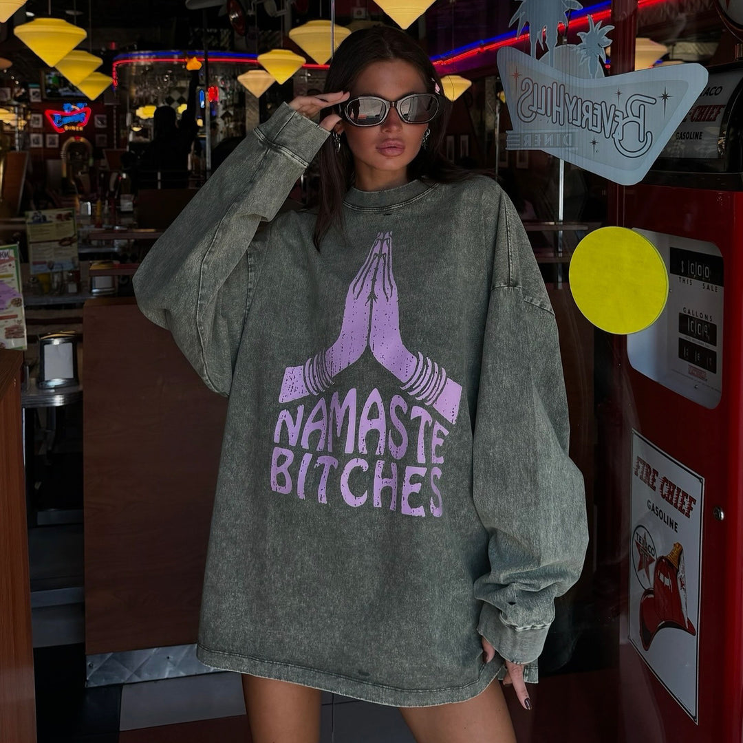 Oversized sweatshirt for women with creative writing and casual fit Lune London