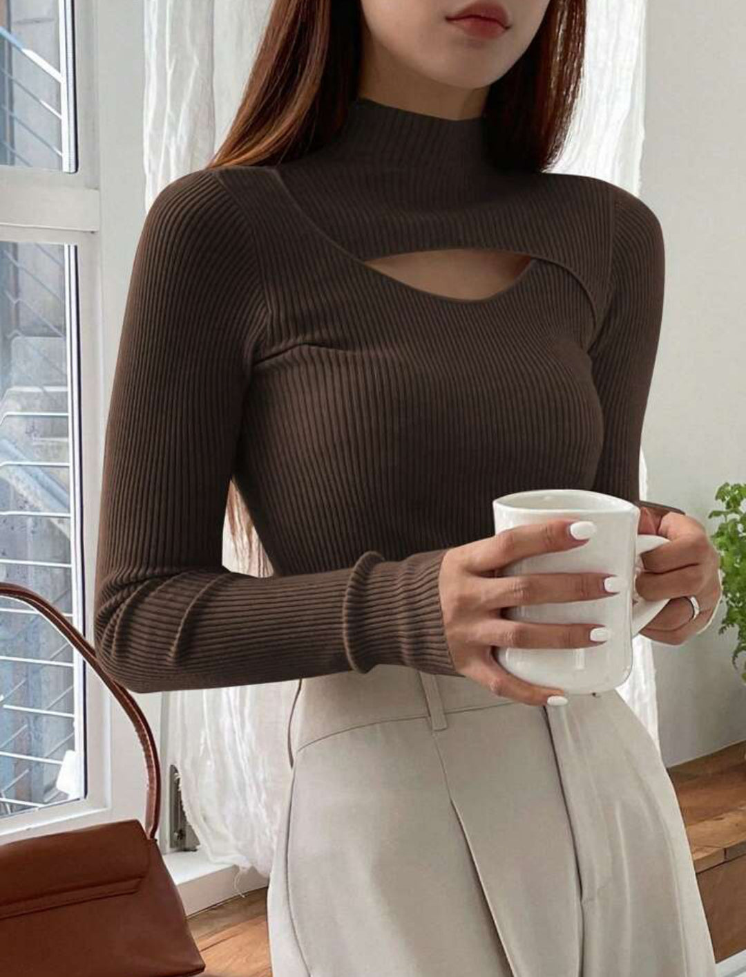 Women Elegant Long Sleeve Top with Chic Neckline Lune London