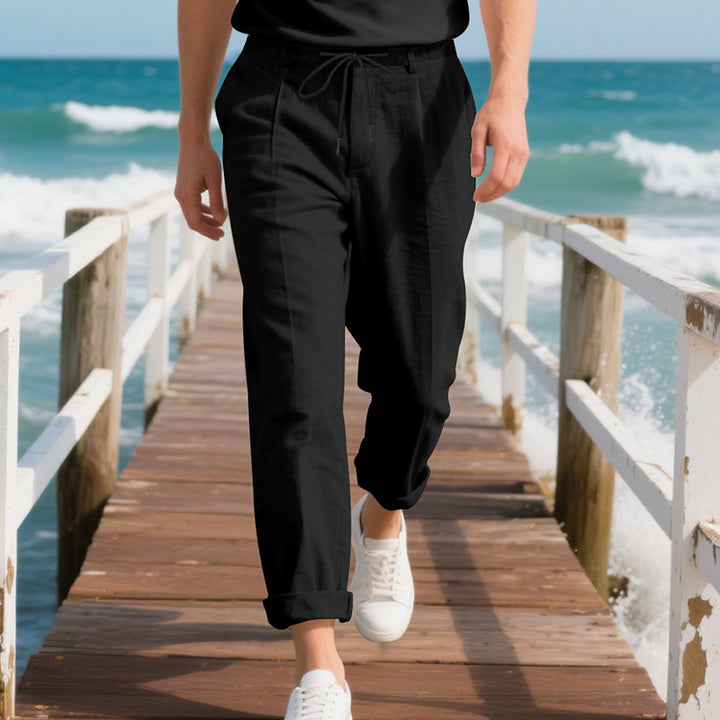 Casual chino pants for men with elastic waistband and practical side pockets Lune London