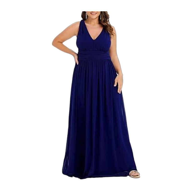 Maxi dress for women with elegant A-line and deep V-neck Lune London