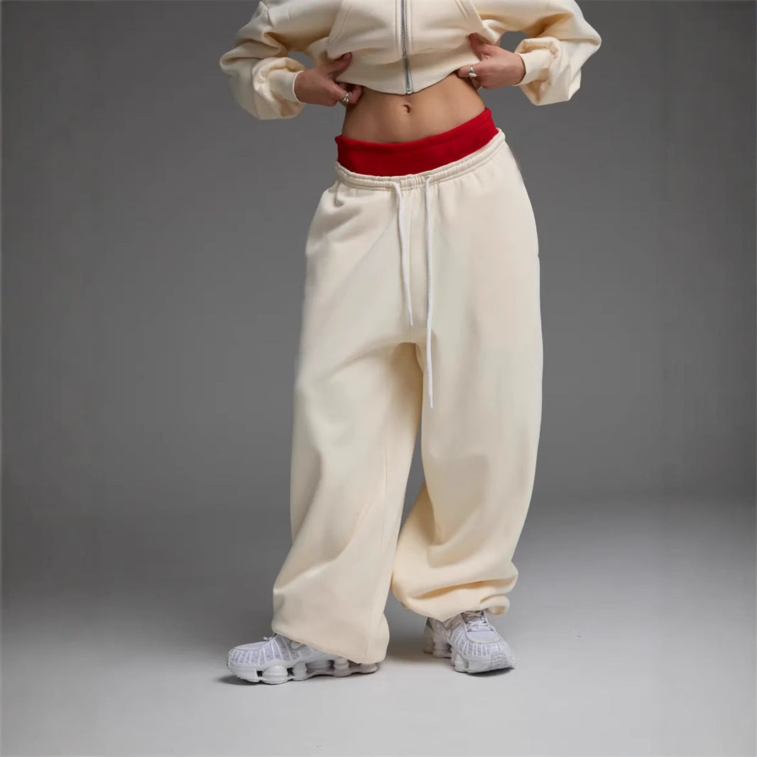 Casual pants for women with a loose fit and elastic waistband Lune London
