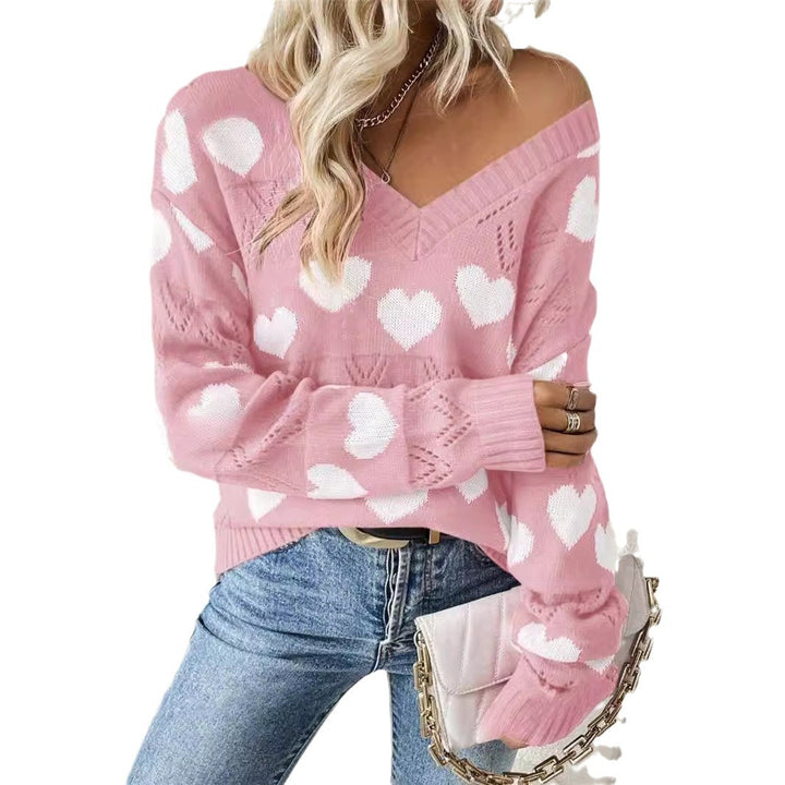Women’s plush sweater with heart-shaped pattern and V-neck Lune London