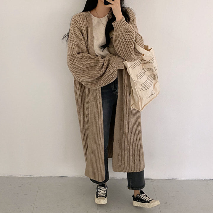 Thick knit cardigan for women with an open cut and comfortable sleeve finishes Lune London