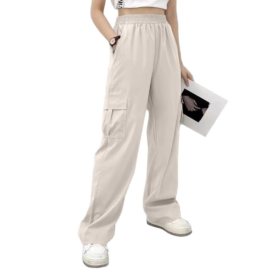 Cargo pants for women with elastic waistband and practical side pockets Lune London