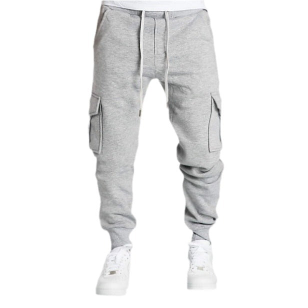 Trendy cargo pants for men with elastic waist and practical side pockets Lune London