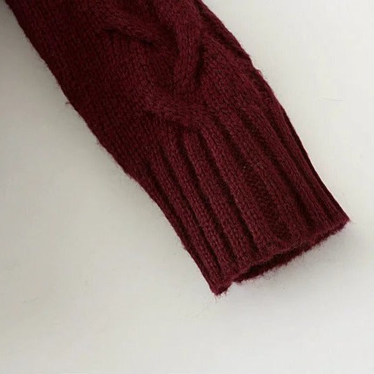 Women chunky knit cardigan with deep pockets and braided pattern Lune London