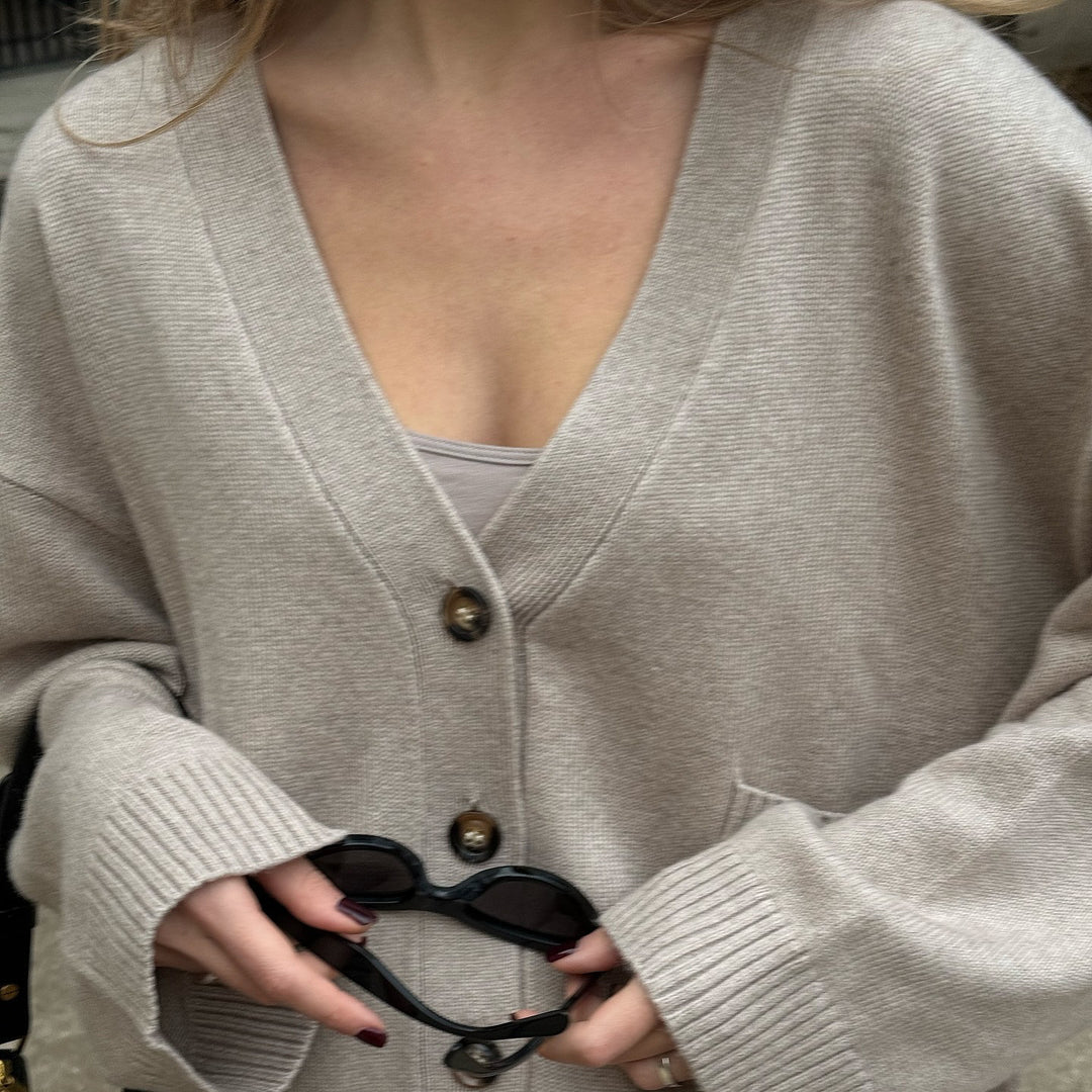 Women casual cardigan with V-neck and button details Lune London