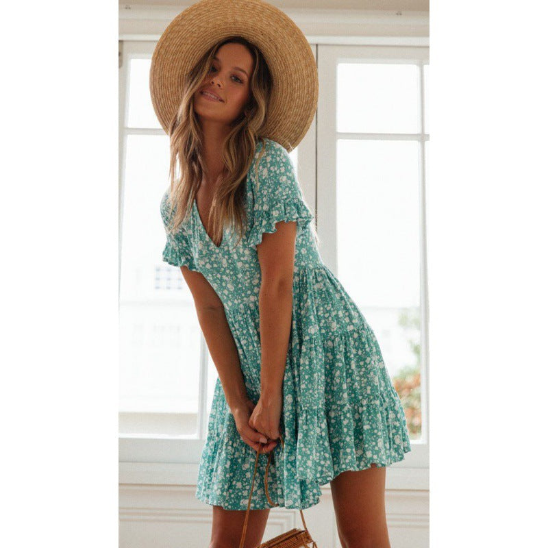 Robe d'été pour femme avec des détails de volants floraux et une silhouette aérienne Chic & Stil