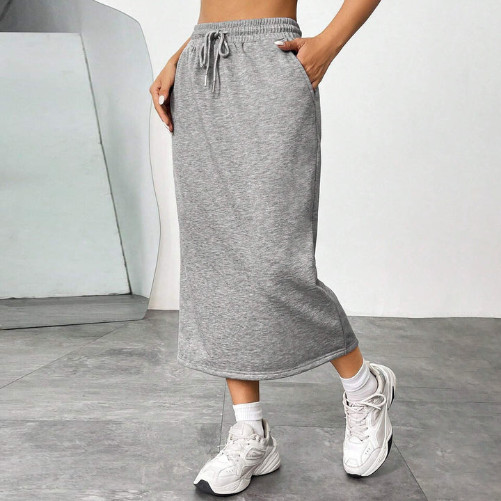 Casual jersey skirt for women with elastic waist Lune London