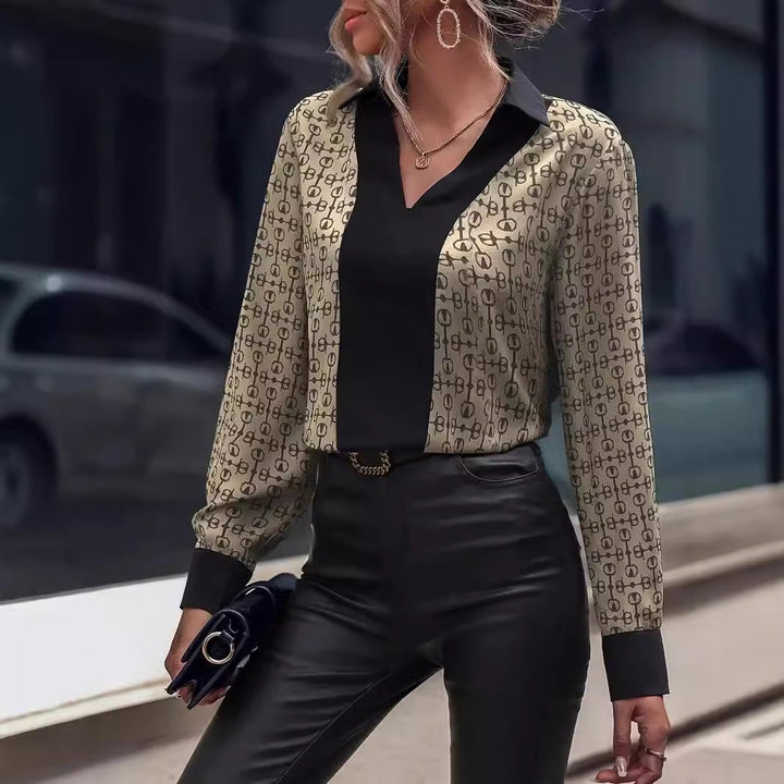 Blouse for women with a modern pattern mix and an elegant V-neck Lune London