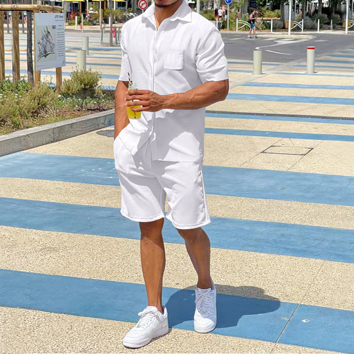 Casual short-sleeved set for men in high-quality material with practical pockets Lune London