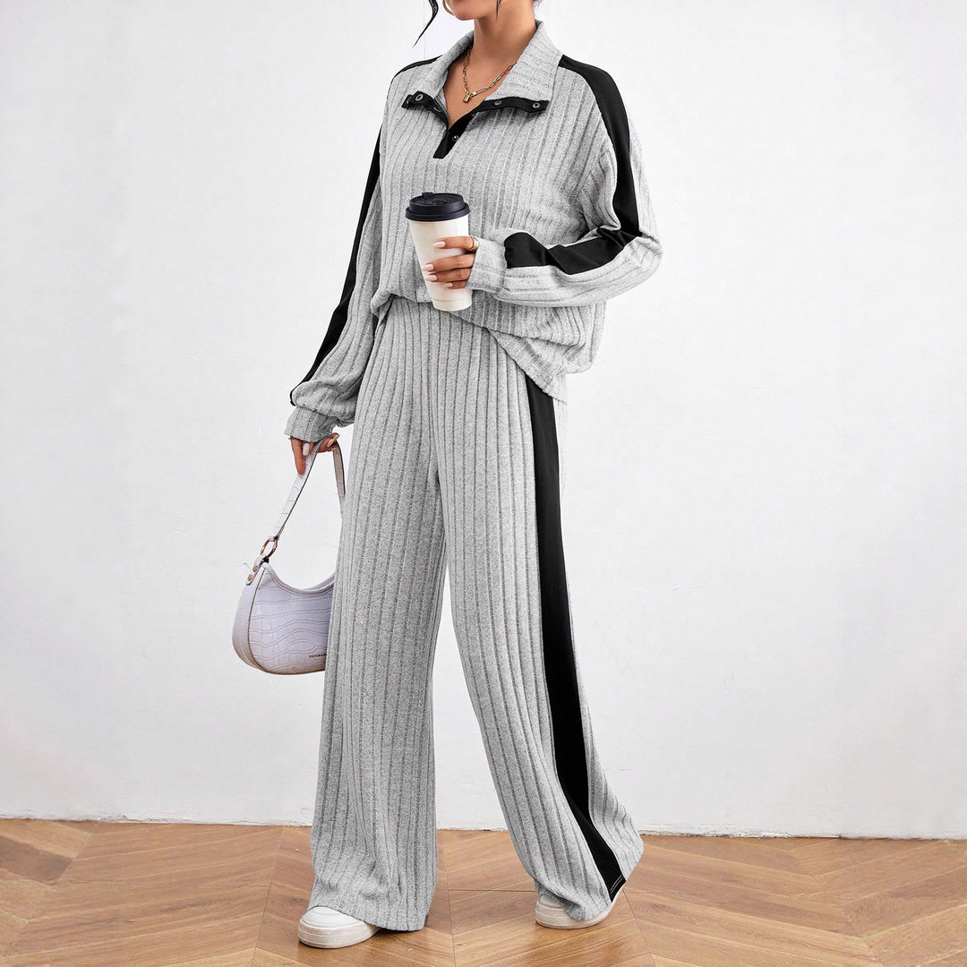 Women's leisure set with sporty accents and stylish stretch material Lune London