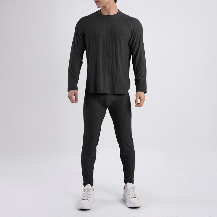 Men's Thermo-Set with innovative thermal insulation and moisture-wicking properties Lune London