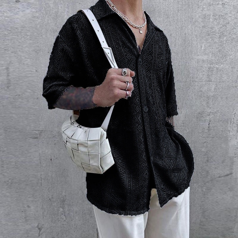 Short-sleeve shirt for men with textured pattern and button placket Lune London
