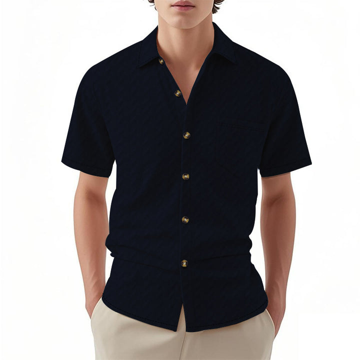 Short sleeve shirt for men with a modern structured design and a practical chest pocket Lune London