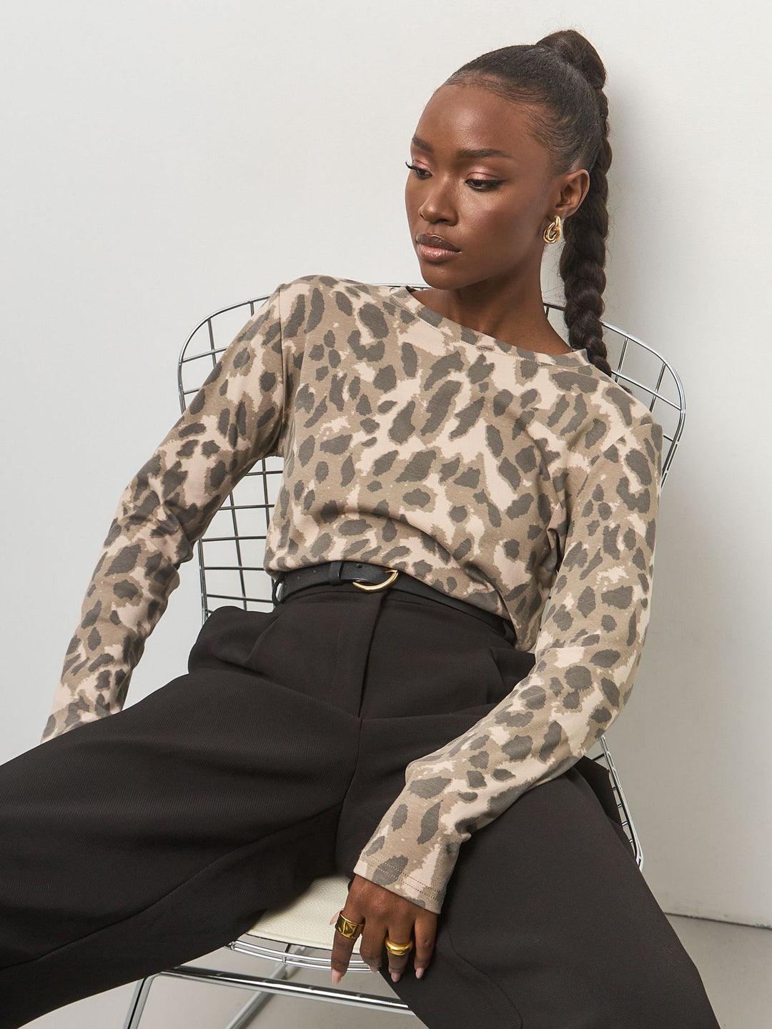 Long sleeve t-shirt for women with modern leopard print and soft touch Lune London