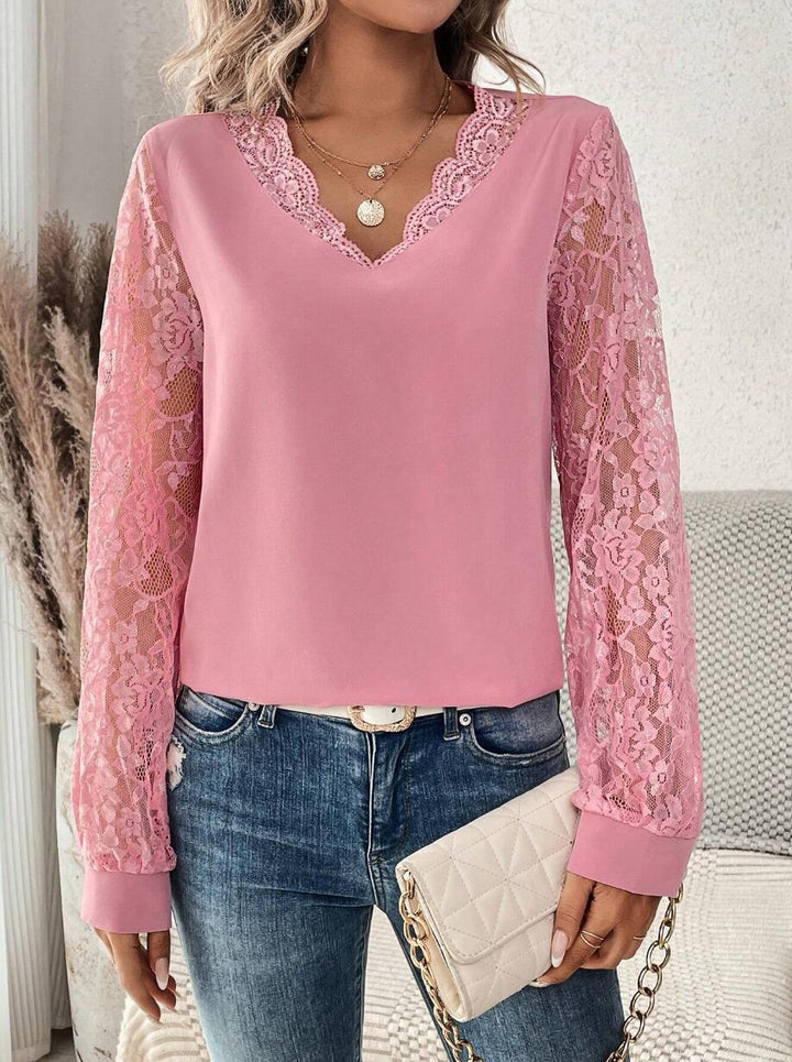 Ladies elegant top with lace details and V-neck Lune London