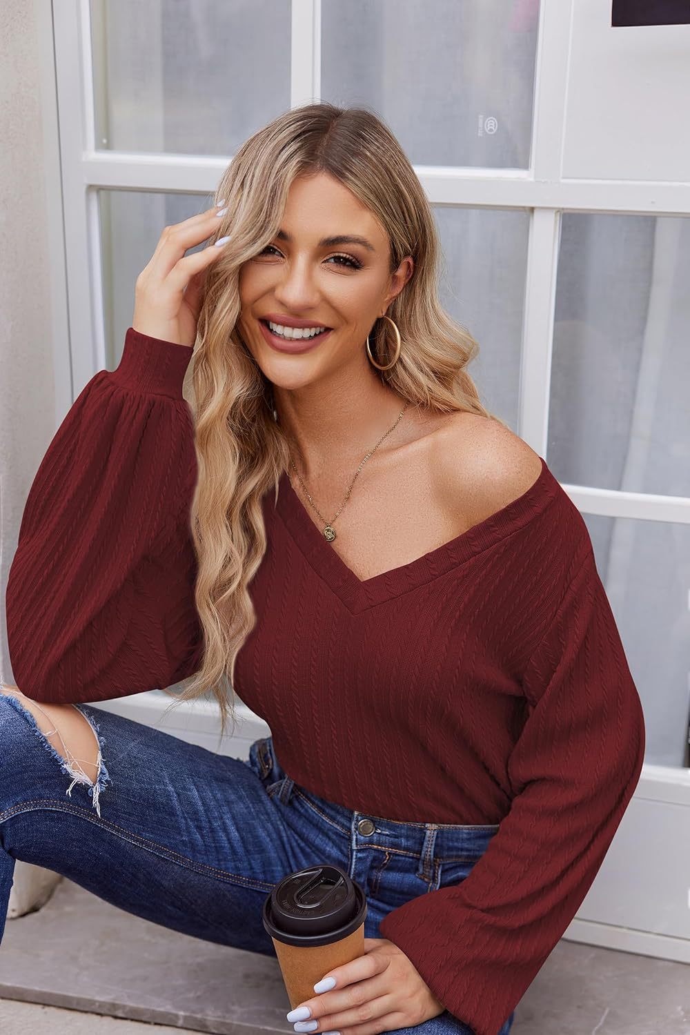 Women's knit sweater with a fine ribbed texture and a casual V-neck Lune London
