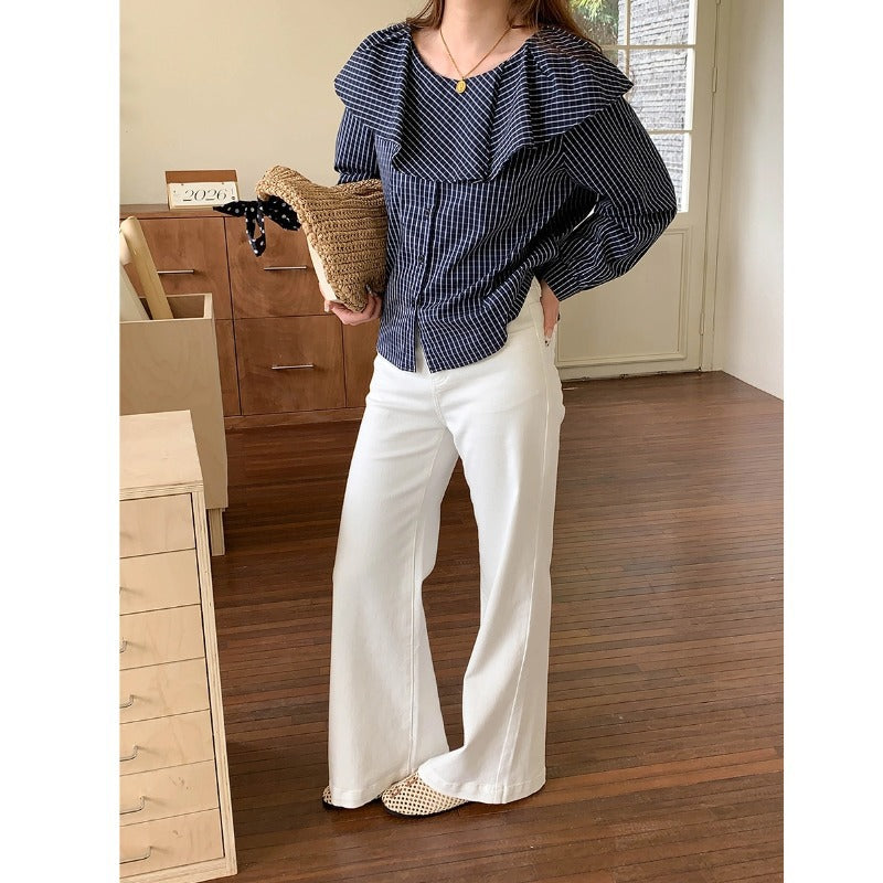 Women's fashionable blouse with ruffled details Chic & Stil