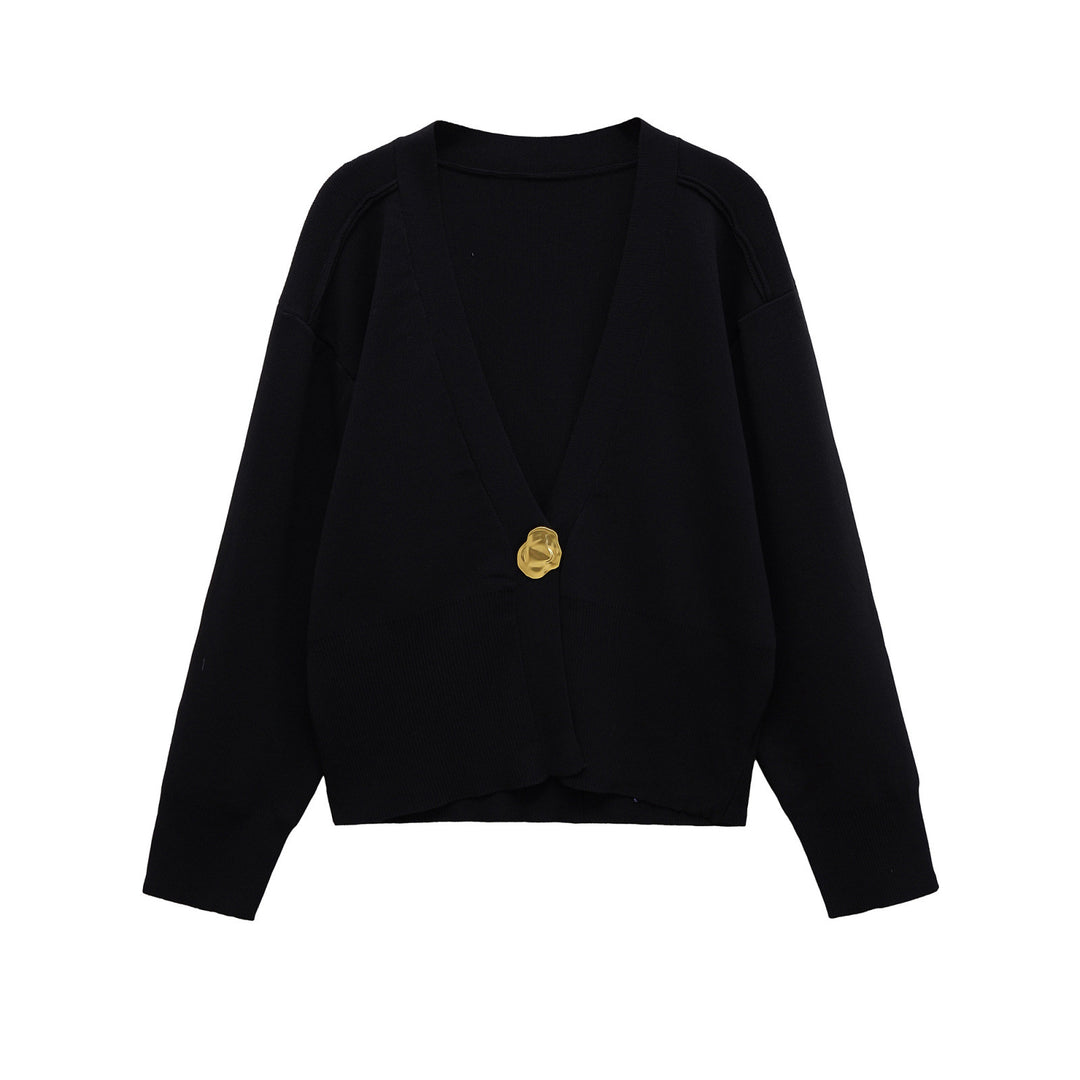 Women casual cardigan with stylish button details Lune London