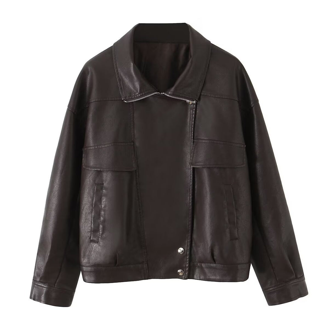 Veste en faux cuir pour femmes au design moderne et aux poches pratiques Chic & Stil