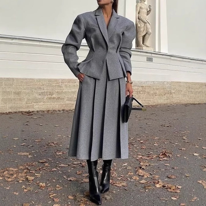 Ladies elegant blazer and skirt set in high-quality wool blend Lune London
