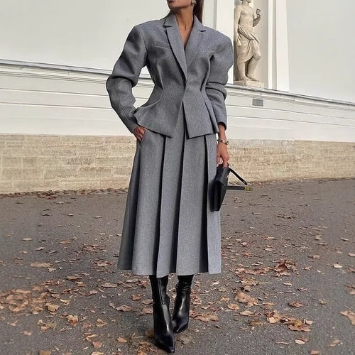 Ladies elegant blazer and skirt set in high-quality wool blend Lune London