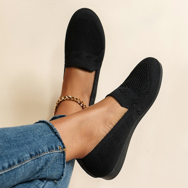 Comfortable Slip-On ballet flats for women with breathable upper material Lune London