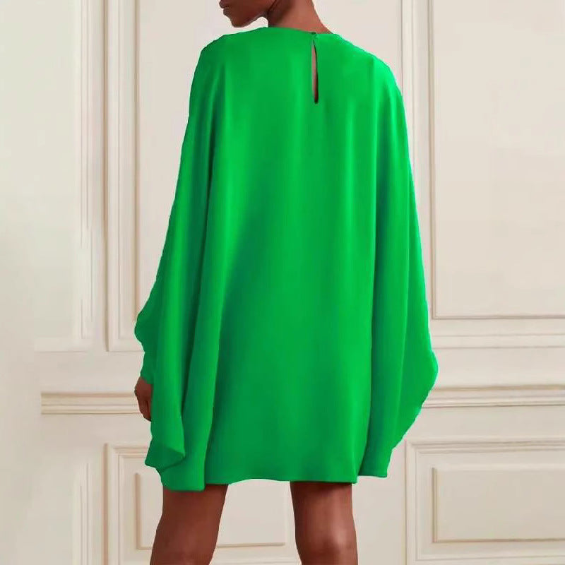 Oversized dress for women with a loose fit and chic elegant sleeves