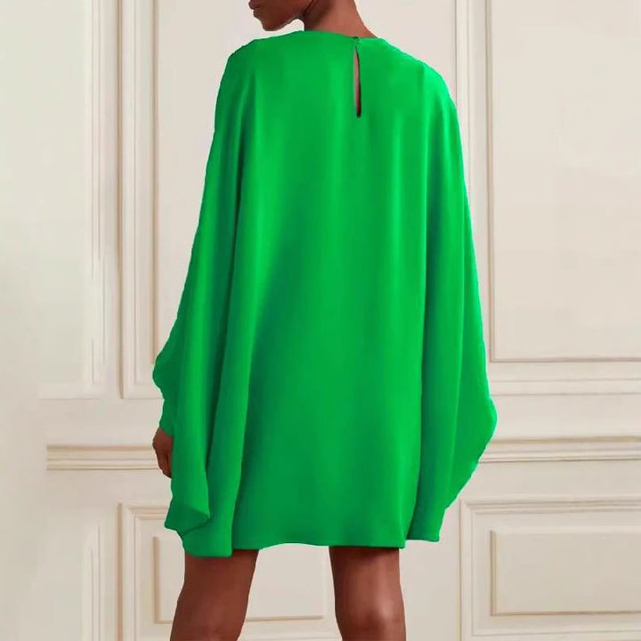 Oversized dress for women with a loose fit and chic elegant sleeves