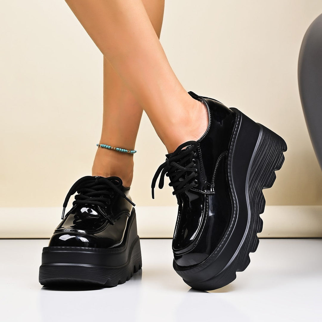 Lune London | Women's Platform Lace-up Shoes with Shiny Upper Material and Non-slip Sole