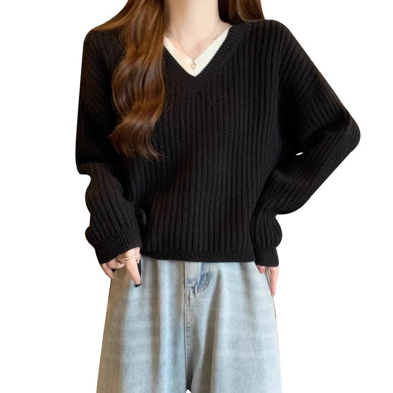 Condescending V-neck sweater for women with ribbed texture and trendy side ties Lune London