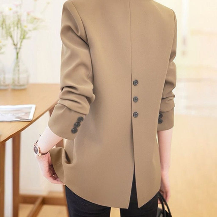 Blazer élégant pour femmes avec coupe structurée et détails intemporels Chic & Stil