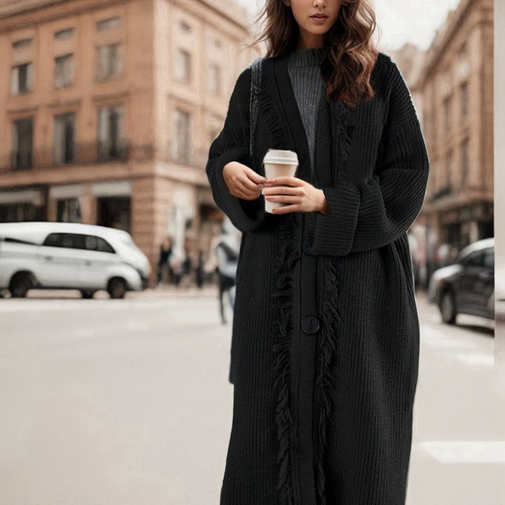 Chunky knit coat for women with fringes and elegant button closure Lune London