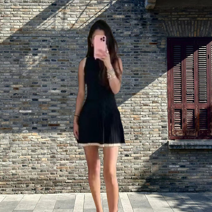 Dress woman with pleated details and elegant A-line cut Lune London