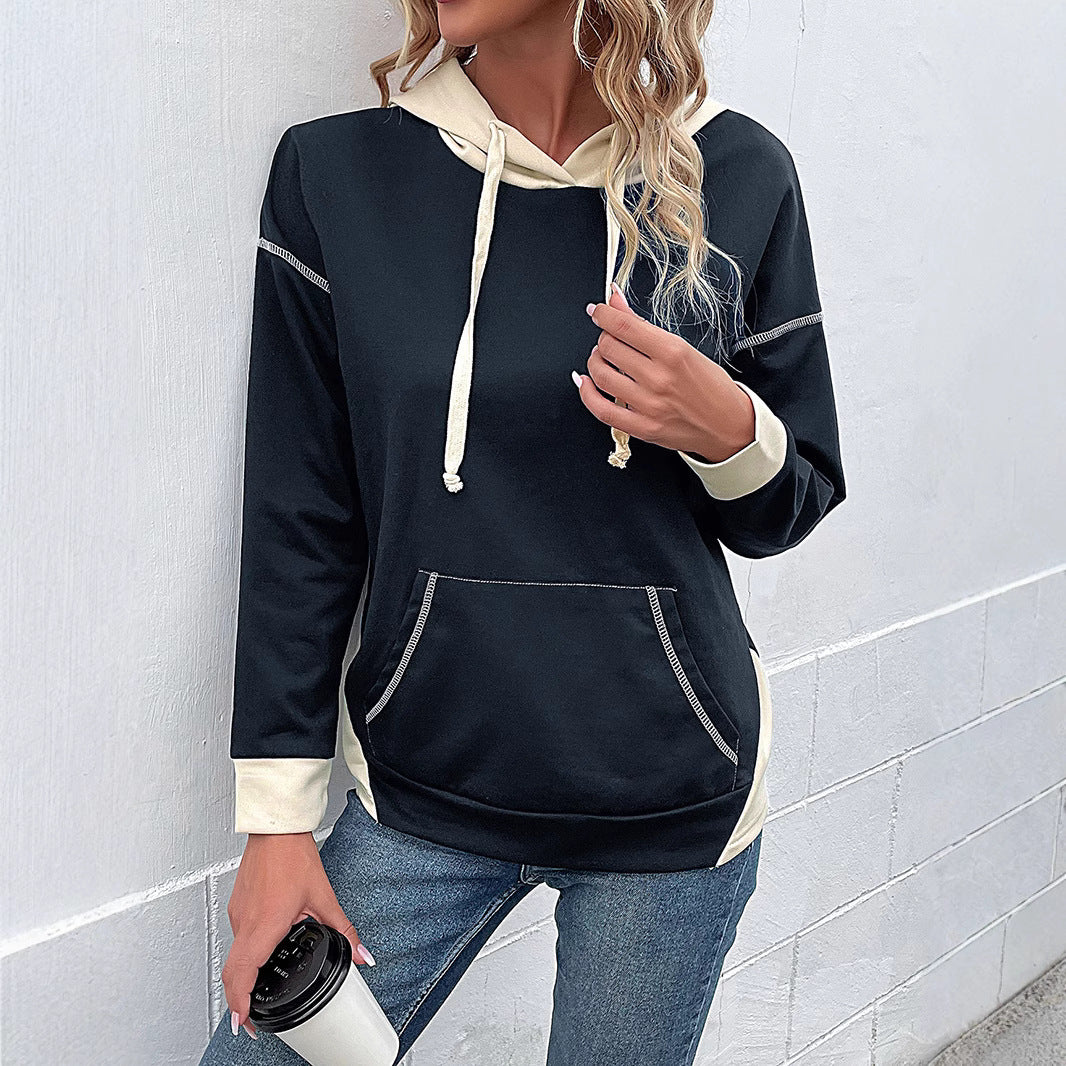 Women's hoodie with a refined stitching design and a practical kangaroo pocket Lune London