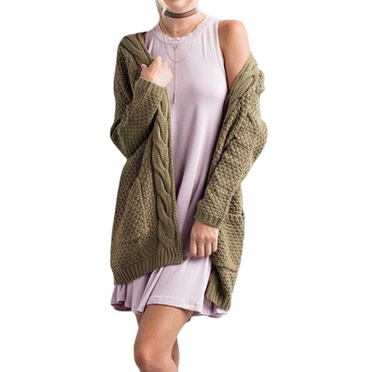 Knitted cardigan for women with a comfortable oversized fit and pockets Lune London