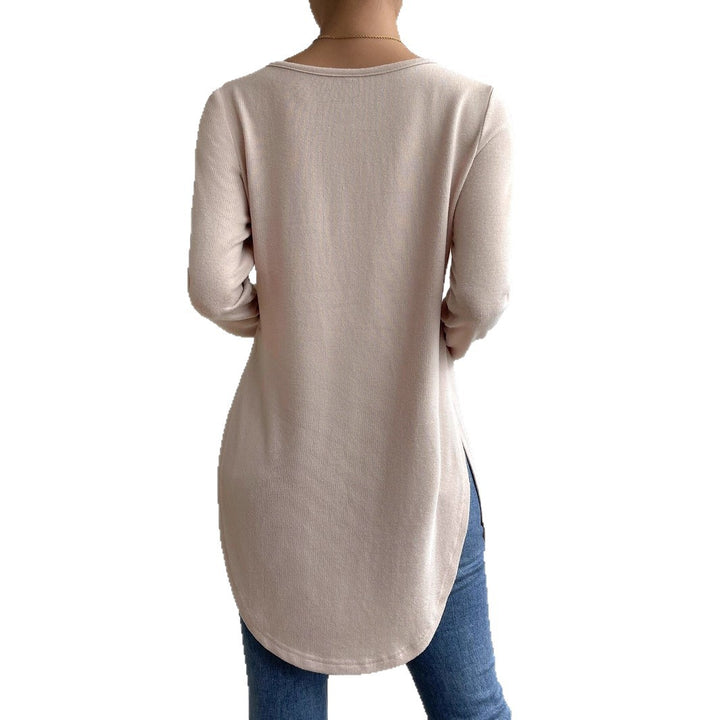 Women’s long sleeve top with modern cut and soft material Lune London