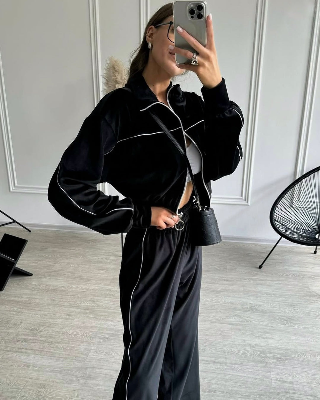Women's Sports Training Jacket and Pants Set Chic & Stil