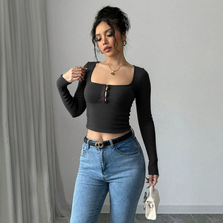 T-shirt court à manches longues pour femmes avec avant orné de boutons élégants Chic & Stil