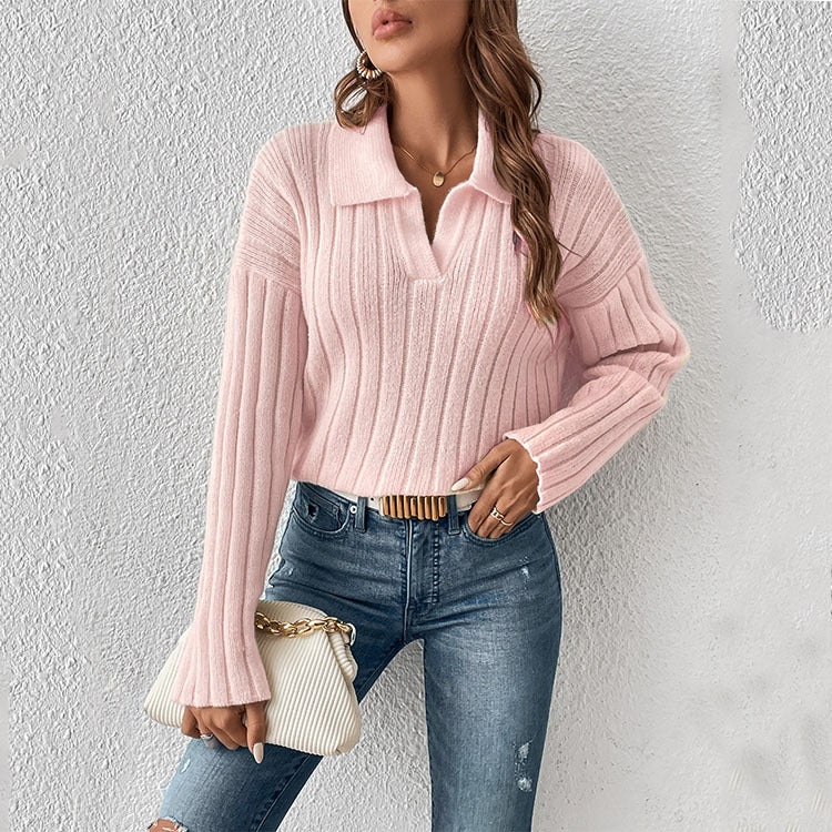 Knitted sweater for women with V-neck and ribbed texture Lune London