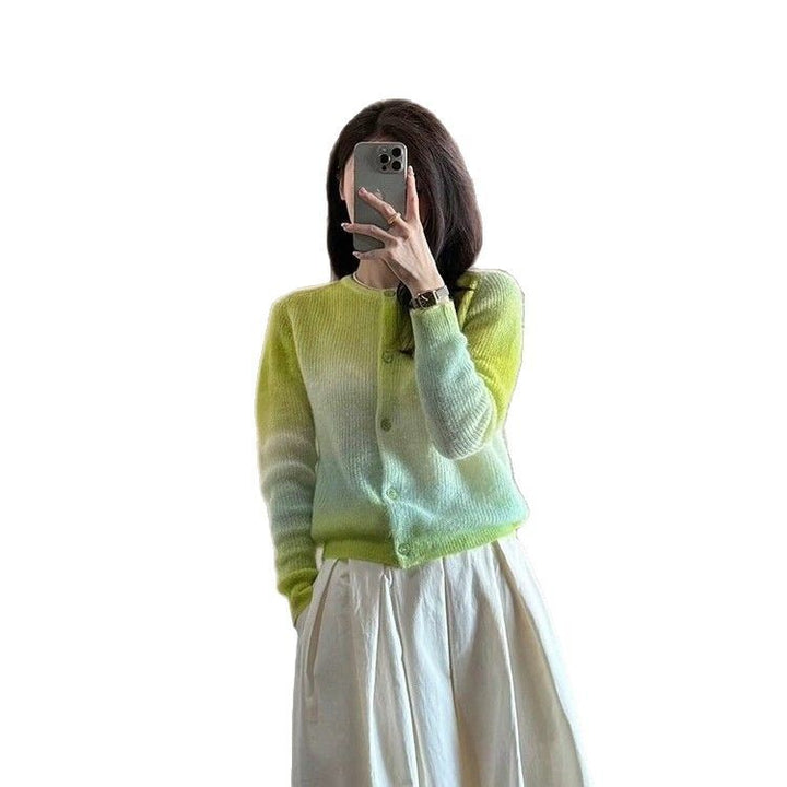 Cardigan for women with a fine shaded texture and practical buttons Lune London
