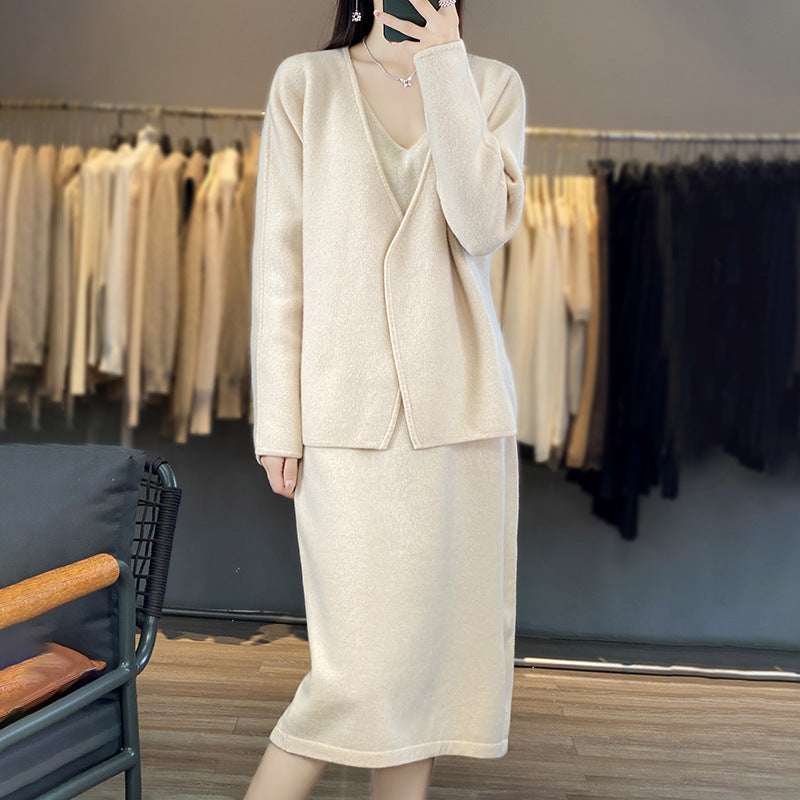 Ensemble tricot décontracté pour femmes avec décolleté en V et coupe asymétrique Chic & Stil