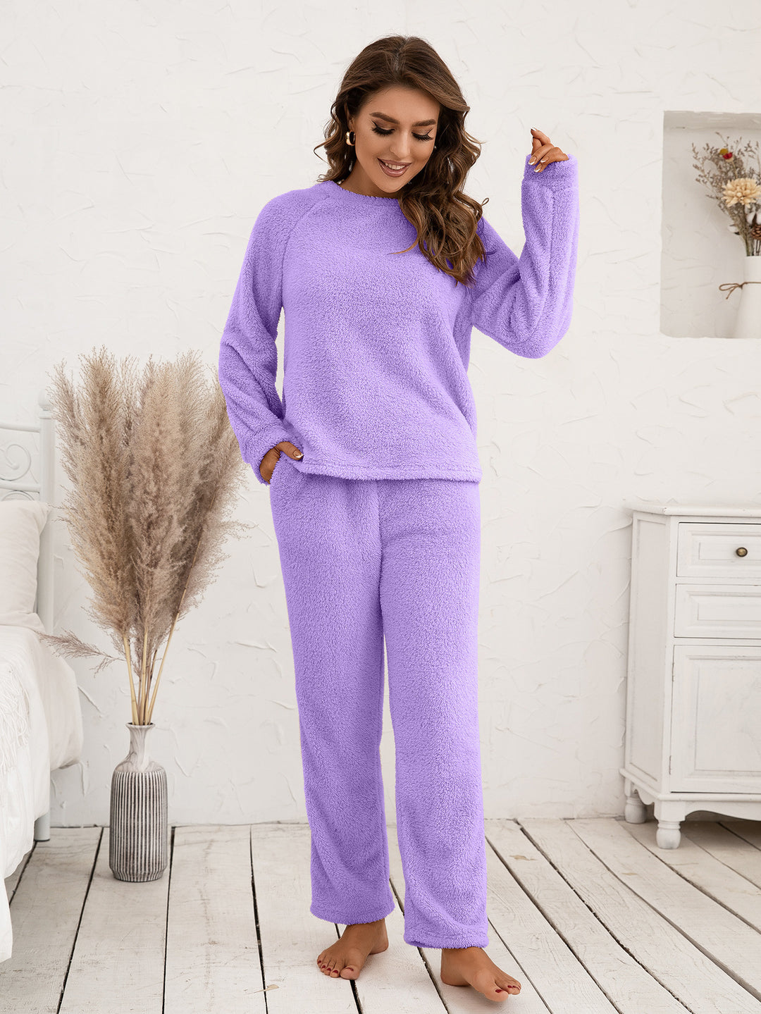 Cozy fleece pajama set for women with long sleeves and comfortable pants Lune London