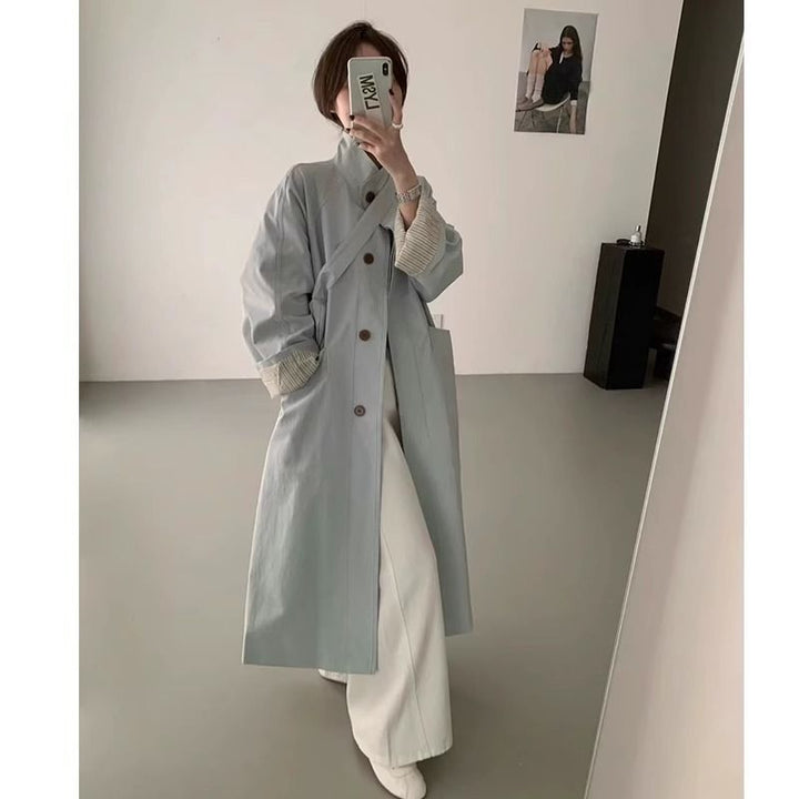 Manteau trench élégant pour femmes avec des détails de boutons et une coupe oversized Chic & Stil