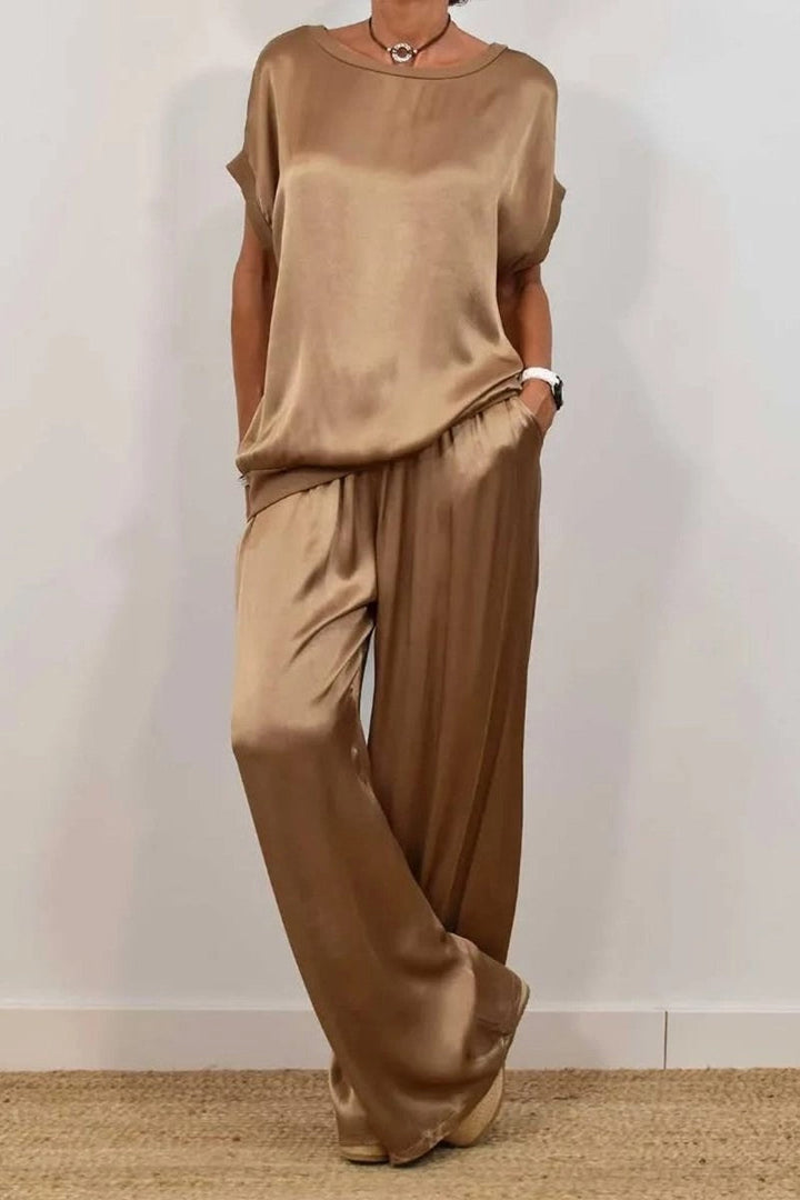 Women’s Elegant Satin Lounge Set with Loose Fit and Casual Top Lune London