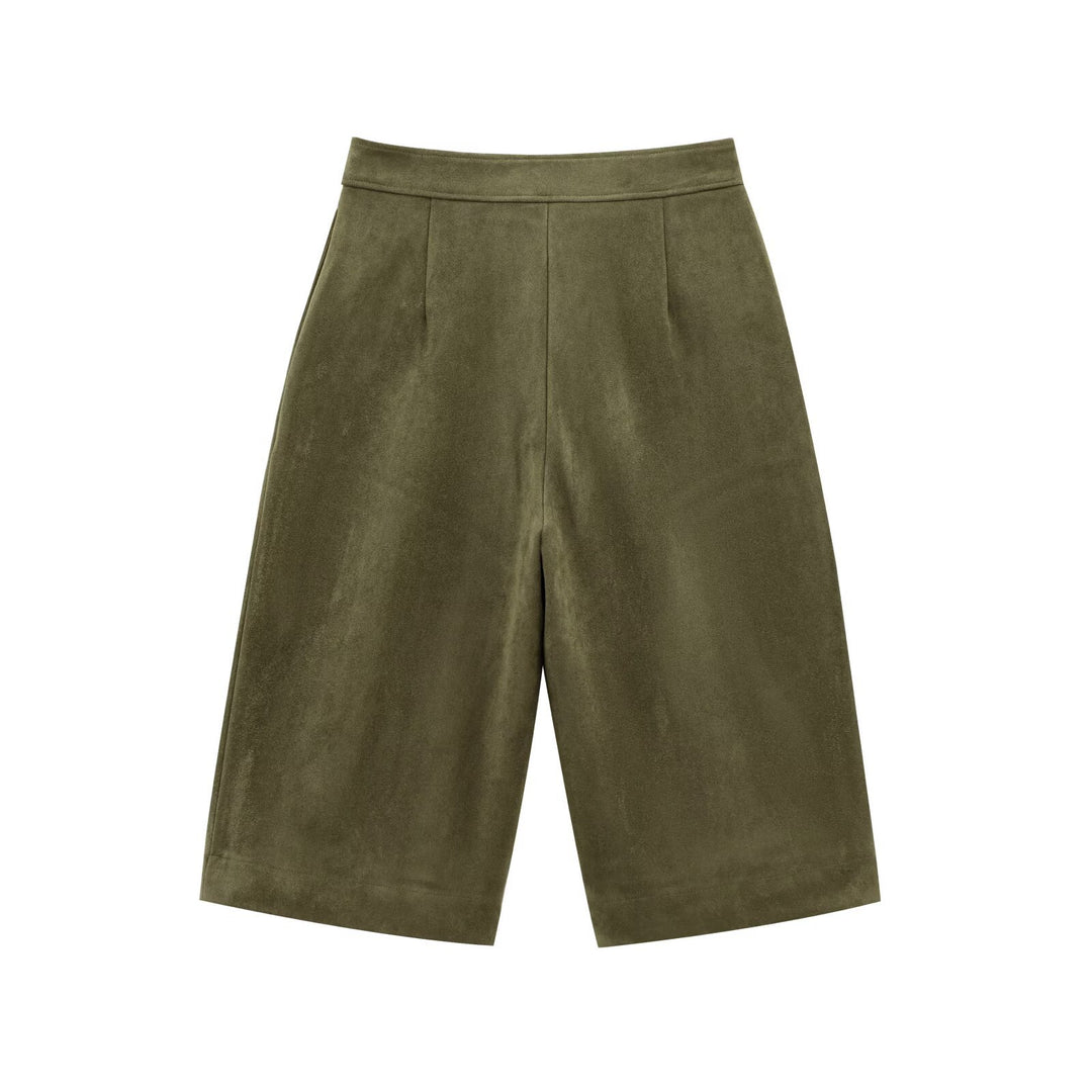 Wide culotte pants for women made of high-quality material with a chic and stylish design