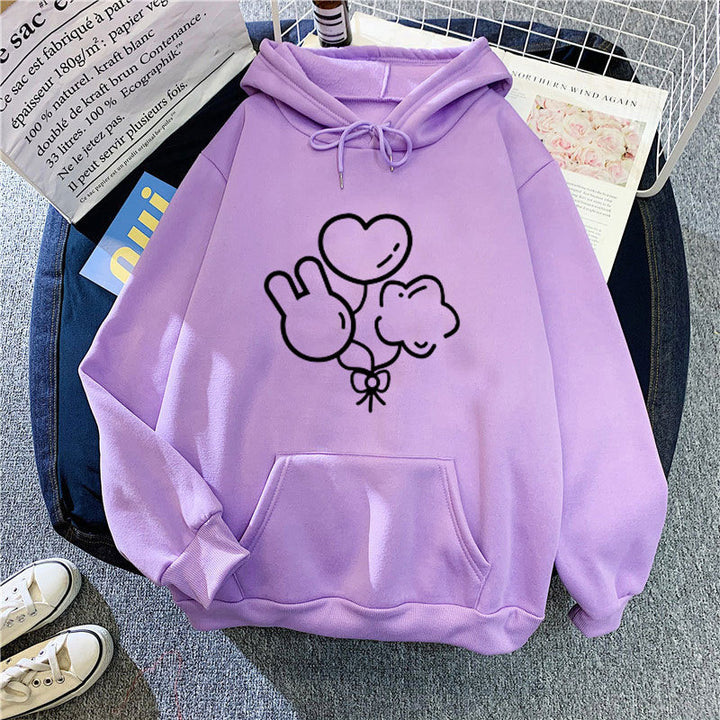 Women's hoodie with playful graphic design Chic & Stil