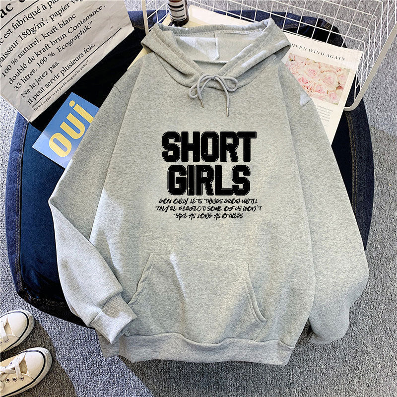 Women's hoodie with eye-catching lettering Chic & Stil